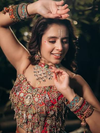 Sapna Sathe Aishwarya — album by Aishwarya Majmudar
